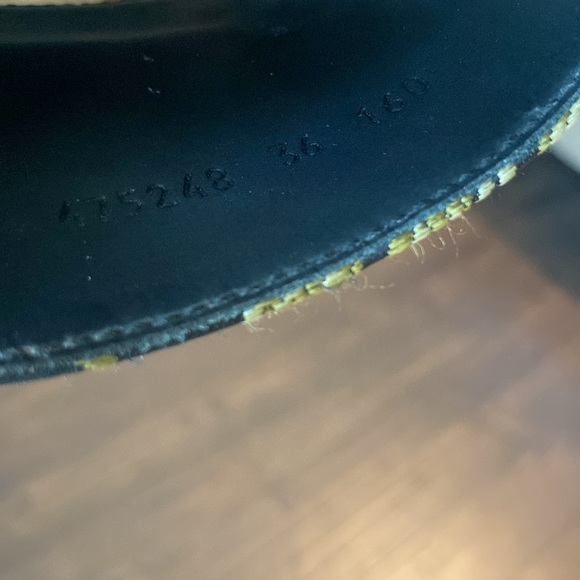 Gucci Blind for Love slides 6 - Picture 9 of 11